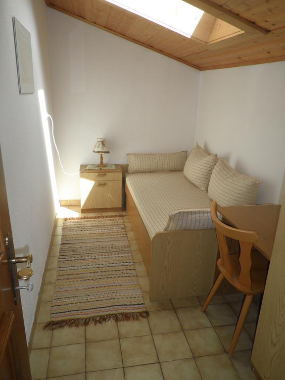 Haus Drescher Lägenhet Obsteig Rum bild